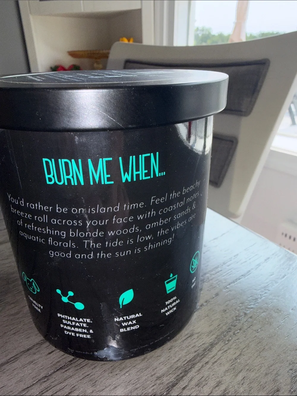 essential-elements Stop Stressin' Blue Coconut + Sage Candle - Black